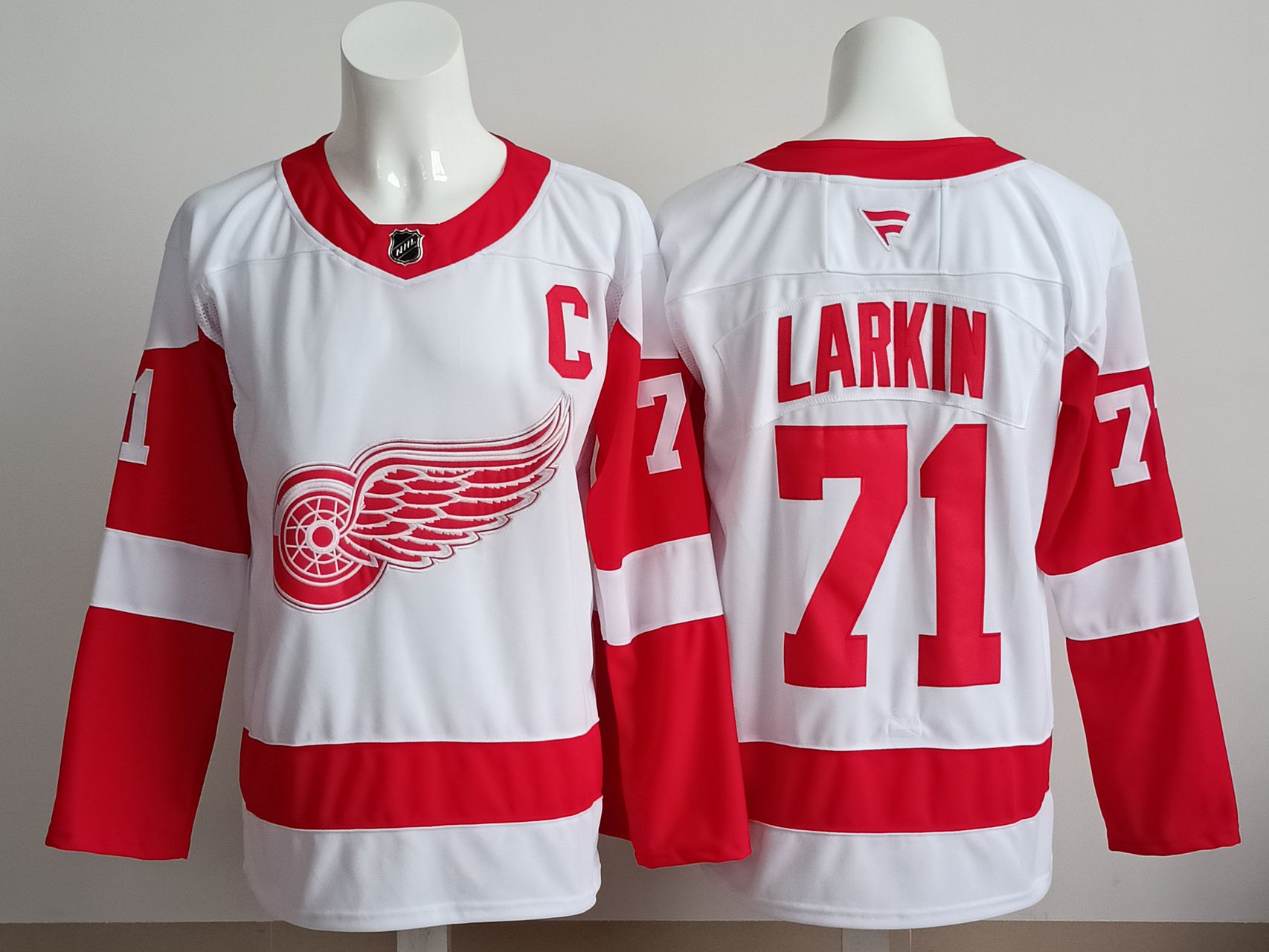 Men 2025 Detroit Red Wings #71 Larkin White red NHL Jersey style 01